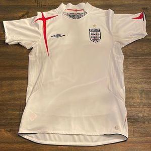 Authentic England home soccer jersey 05-07, used, small